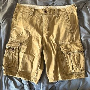 Hollister tan cargo short